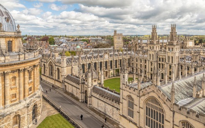Vì sao Đại học Oxford lại có tên là Oxford?