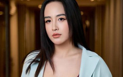 Hoa hậu Việt "đủ đầy" đến mức ngột ngạt