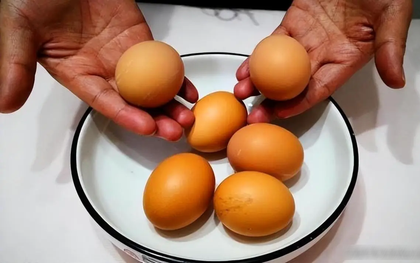 Đi chợ chọn trứng to nhất hay nhỏ nhất tốt hơn?