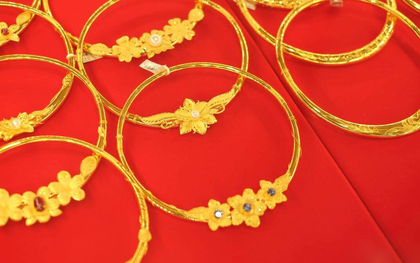 Giá vàng hôm nay 22/3 tiếp tục giảm