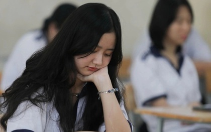 Sĩ tử 2k11 ở Hà Nội lo lắng vì điểm thi thử thấp trước kỳ thi lớp 10 căng thẳng hơn thi đại học: "Giấc mơ dần biến mất"