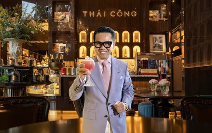 Chuyện gì đang xảy ra trong quán cà phê của Thái Công?