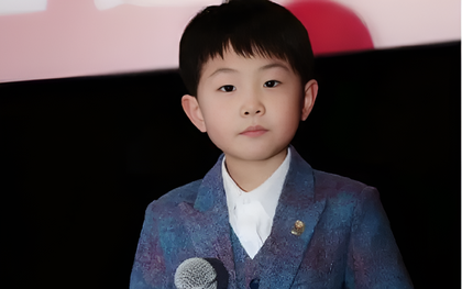 "Thần đồng nhí" 3 tuổi lên sóng truyền hình Trung ương, kiếm hàng triệu nhân dân tệ mỗi năm, nhưng tuổi thơ đánh đổi bằng sự lạc lối