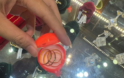 Bạn mừng cưới 1 chỉ vàng năm 2015, giờ giá tăng gấp 3 mà bạn cưới, tôi mừng lại bao nhiêu thì giữ được mối quan hệ?