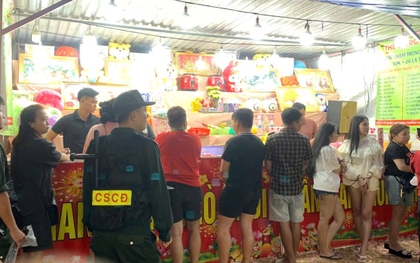 Ai là bị hại của nhóm dàn cảnh bốc thăm trúng thưởng ở hội chợ, liên hệ Công an gấp