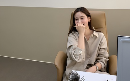 "Bạn sẽ giải thích màu đỏ cho người mù như thế nào?" - Cô gái trả lời 1 câu, được nhận việc ngay