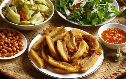 Nghe lạ nhưng thật: Người lớn tuổi ăn chút thịt mỡ có khi lợi hơn ăn quá nhiều 4 món này