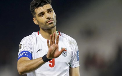 Người đại diện bác bỏ tin đồn cựu sao Inter Milan muốn về Iran cầm súng bảo vệ đất nước