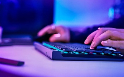 Chơi game suốt 4 ngày 3 đêm, nam sinh viên đột nhiên hét lên rồi bất tỉnh