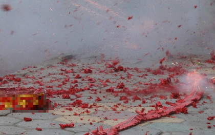 Tò mò xem pháo nổ, người đàn ông 46 tuổi đối mặt nguy cơ mù lòa vĩnh viễn