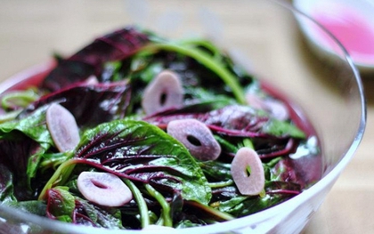 Loại rau là “mỏ sắt” của mâm cơm Việt, bổ máu hơn thịt bò