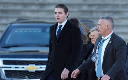 Barron Trump có thể được miễn nhập ngũ vì chiều cao
