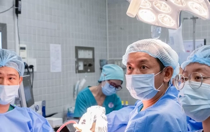 8 chuyên khoa, 2 bệnh viện đầu ngành phối hợp cứu bệnh nhân ung thư xâm lấn não