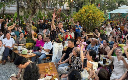 Phải đóng cửa 5 ngày, quán cafe của ông hoàng nhạc Việt đình đám một thời "thất thủ" khi mở lại