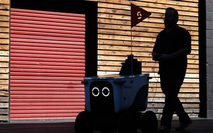 Bị AI cướp việc, tài xế công nghệ chuyển sang làm nghề 'chăn dắt robot' với mức lương 1,4 tỷ đồng