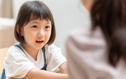 Cha mẹ khôn ngoan dạy con "GIẤU TIỆT" 3 thứ này, nhất định không để lộ!