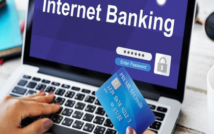 Một ngân hàng tư nhân lớn tăng hàng loạt loại phí dịch vụ thẻ