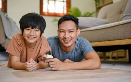 Gia đình "tầm thấp" chỉ lo điểm số còn với gia đình "tầm cao", người cha nhất định sẽ dạy con thực hiện 8 QUY TẮC này!