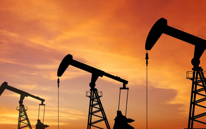 Sự kiện điên rồ chưa từng có của thị trường năng lượng: 6 năm trước, giá dầu âm, người bán phải trả tiền để đẩy dầu đi