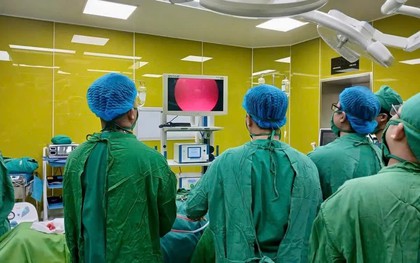 Kích hoạt "báo động đỏ" liên viện cứu sống nam thanh niên bị vết thương thấu phổi