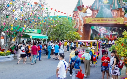 Tin rất vui: Hàng nghìn du khách đến TP.HCM sẽ được miễn phí dịch vụ này trong ngày 30/4 và nhận 10.000 phần quà đặc biệt dịp lễ