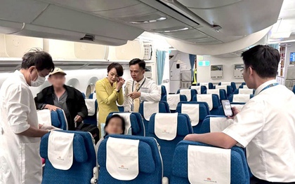 Hành khách bất tỉnh trên chuyến bay từ San Francisco về TPHCM