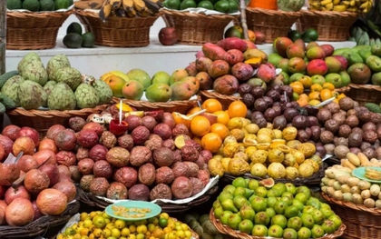 Đi chợ mua trái cây, nên chọn quả to hay quả nhỏ? Nhiều người chọn sai