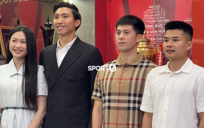 Lý do Văn Hậu, Đình Trọng gia hạn hợp đồng với CLB CAHN