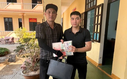 Đang chạy bộ nhặt được cặp màu đen, thứ bên trong khiến thanh niên SN 1996 giật mình, lập tức mang đến công an