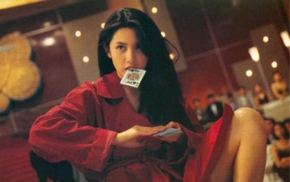 Nữ thần gợi cảm bậc nhất Hong Kong khiến Thành Long, Châu Tinh Trì say đắm