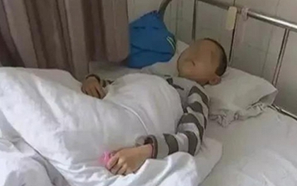 Bé trai 8 tuổi qua đời vì ung thư dạ dày, nguyên nhân xuất phát từ 1 món ăn vặt trẻ nào cũng mê