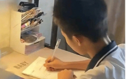 Nam sinh thi tốt nghiệp điểm kém vẫn đỗ Đại học Thanh Hoa, đến ngày nhập học, nhà trường thông báo: Chúng tôi không nhận em