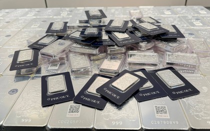 Giá bạc lại mất mốc 80 triệu đồng/kg