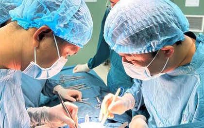 Bé gái 7 tuổi mệt mỏi, da xanh: Biết sự thật gia đình không khỏi rùng mình