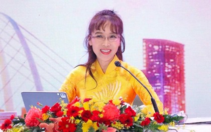 Tỷ phú Nguyễn Thị Phương Thảo trở thành Giáo sư từ khi nào?