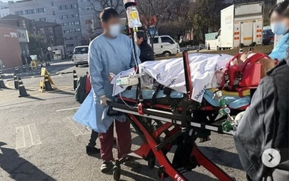 Hiện trường gây sốc vụ nam ca sĩ rơi từ sân thượng tầng 3 xuống đất