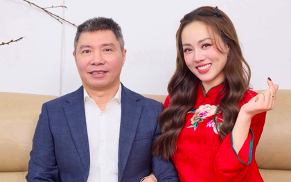 Vợ NSND Công Lý gây chú ý với quan điểm về sự gắn bó trong hôn nhân