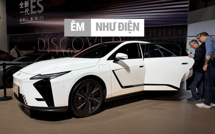 Xem trước Lexus ES 500e sắp ra mắt Việt Nam: Sedan thuần điện đi hơn 600 km/sạc, trang bị hàng ghế sau dễ ghi điểm đại gia Việt