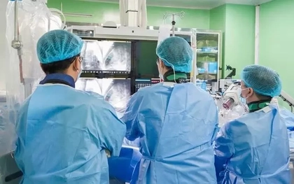 Công nghệ mới không cưa xương ức cứu giúp trẻ mắc tim bẩm sinh