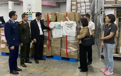 Một công ty bị phạt hơn 22 triệu đồng, buộc tiêu hủy 6.000 áo in bản đồ thiếu Hoàng Sa, Trường Sa