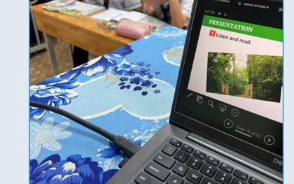 Cô giáo chụp lén hành động lạ của nữ sinh, biết mối quan hệ của 2 bên mà phì cười