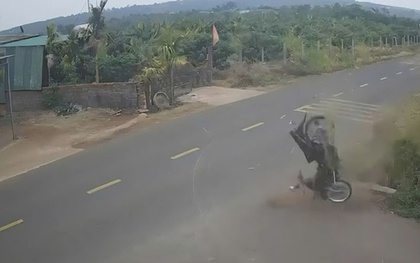 Vụ khởi tố cựu thiếu tá CSGT: Xe gắn máy của nam sinh đôn dung tích gấp hơn 3 lần