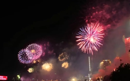 Đi xem pháo hoa lễ 30/4, người dân TPHCM cần lưu ý gì để tránh kẹt xe?