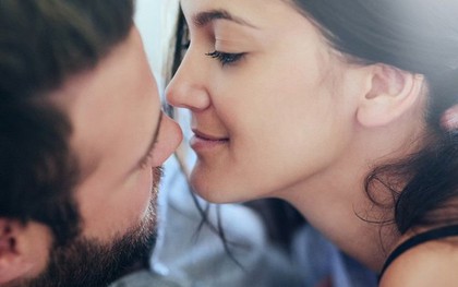 Các cặp đôi hạnh phúc quan hệ bao nhiêu lần một tuần?