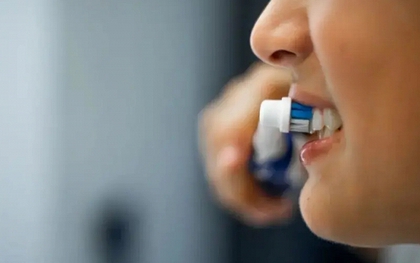 Nhiều người đang đánh răng không hiệu quả: Đừng đánh răng ngay trước khi đi ngủ, hãy làm việc này sớm hơn!
