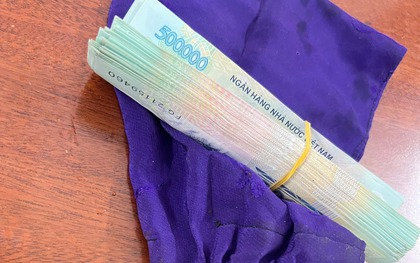Phát hiện 50 tờ tiền 500.000 đồng nằm chơ vơ ở khoa Nội, bệnh viện lập tức xác minh, kiểm tra thông tin của một người đàn ông