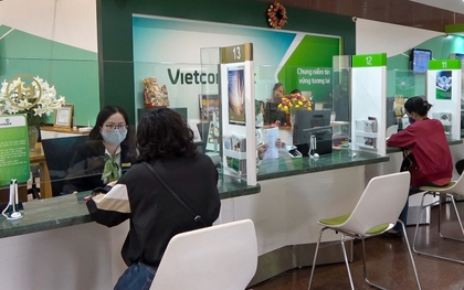 Người dùng Vietcombank, Techcombank và BIDV chú ý: Chuyển khoản không còn miễn phí với các giao dịch sau