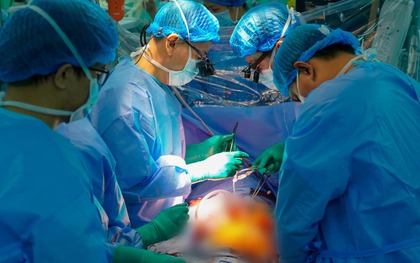 Trái tim bỗng đập trở lại trong lồng ngực người nhận gần ngừng tim, chạy ECMO suốt 8 ngày, BS: "Một trong những ca hồi phục tốt nhất mà chúng tôi từng thấy"