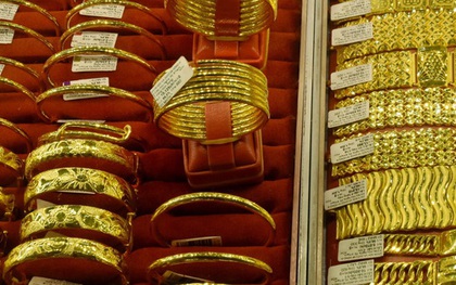 Giá vàng miếng SJC giảm liên tiếp, thấp nhất 4 tháng