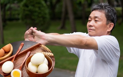 Người trung niên dễ té ngã vì teo cơ, chuyên gia khuyên ăn 5 thực phẩm phục hồi cơ bắp